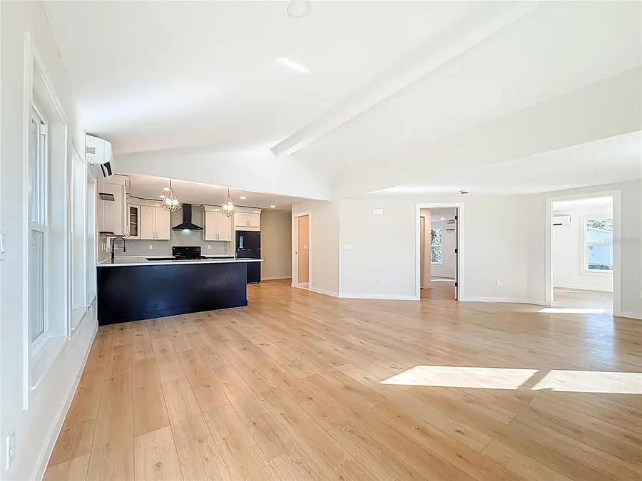 6948 Dartmouth Avenue N, Saint Petersburg, FL 33710 - #2