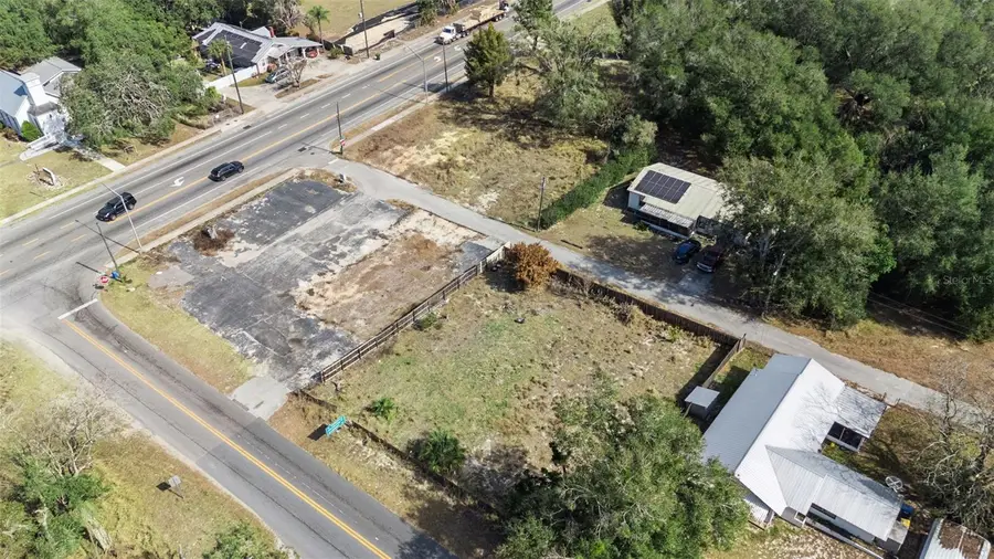 331 W Myers Boulevard, Mascotte, FL 34753 - #2