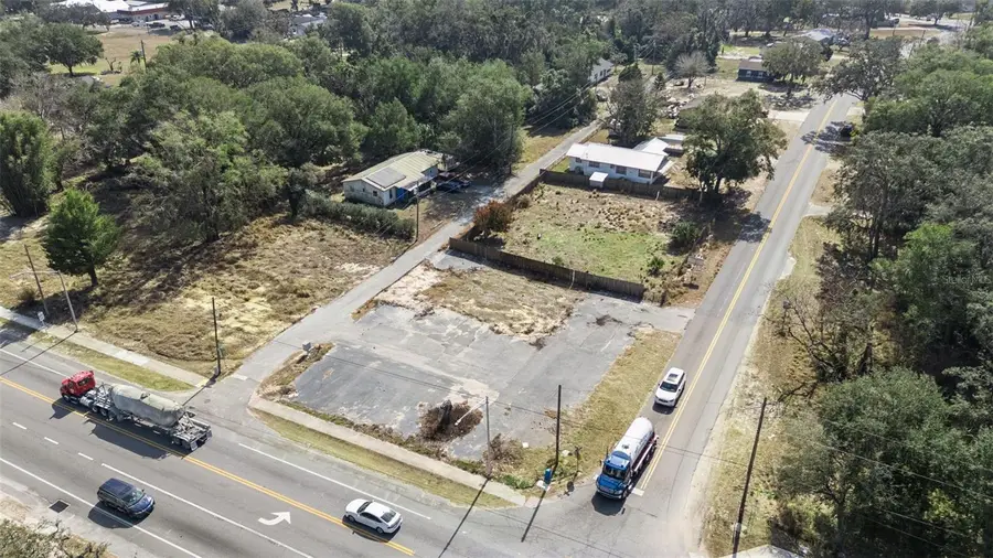 331 W Myers Boulevard, Mascotte, FL 34753 - #3