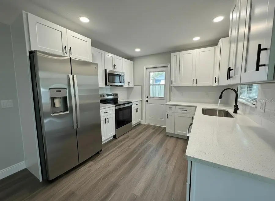 1507 N Lake View Avenue, Leesburg, FL 34748 - #2