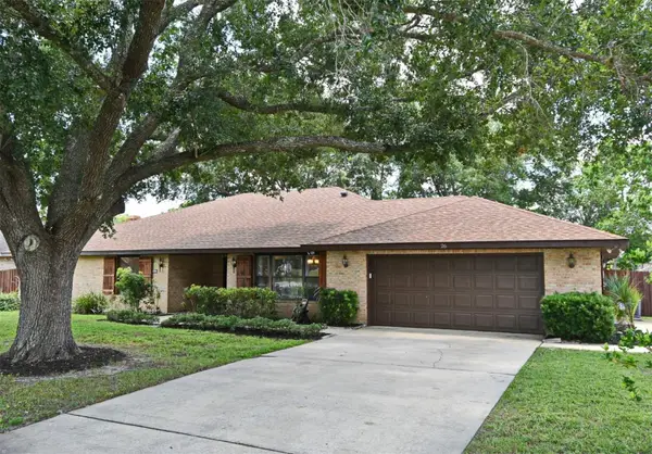 26 Canter Club Court, DEBARY, FL 32713