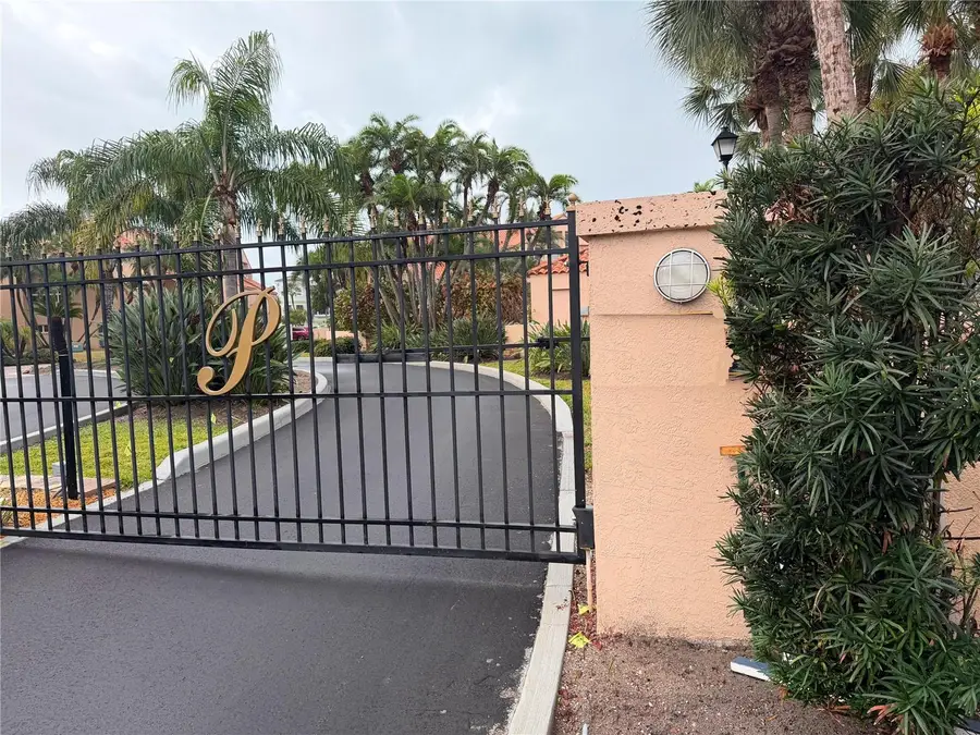 1630 Royal Palm Drive S #A, Saint Petersburg, FL 33707 - #2