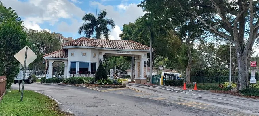 1000 Saint Charles Place #209, Pembroke Pines, FL 33026 - #2