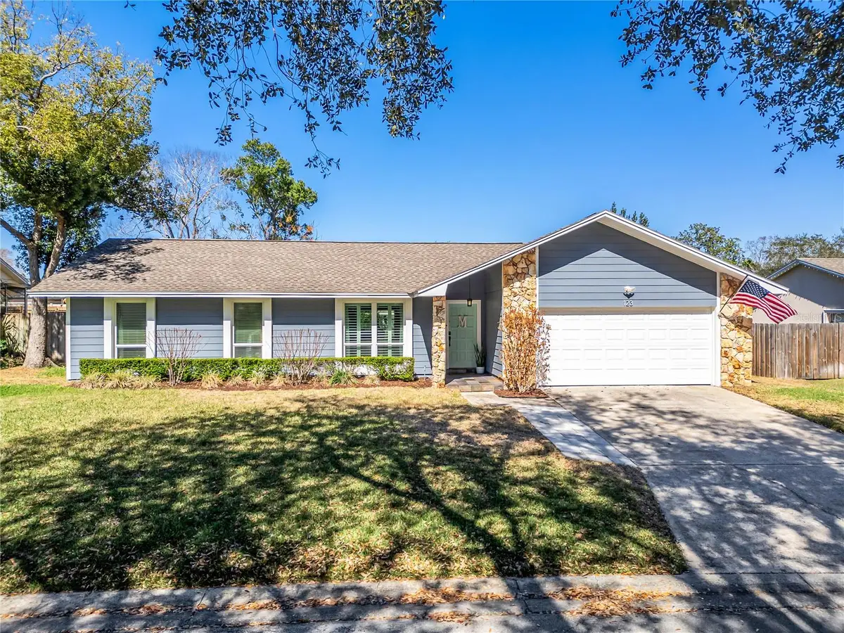 123 E Cumberland Circle, Longwood, FL 32779 - #1