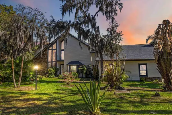 7468 Lake Willis Drive, ORLANDO, FL 32821