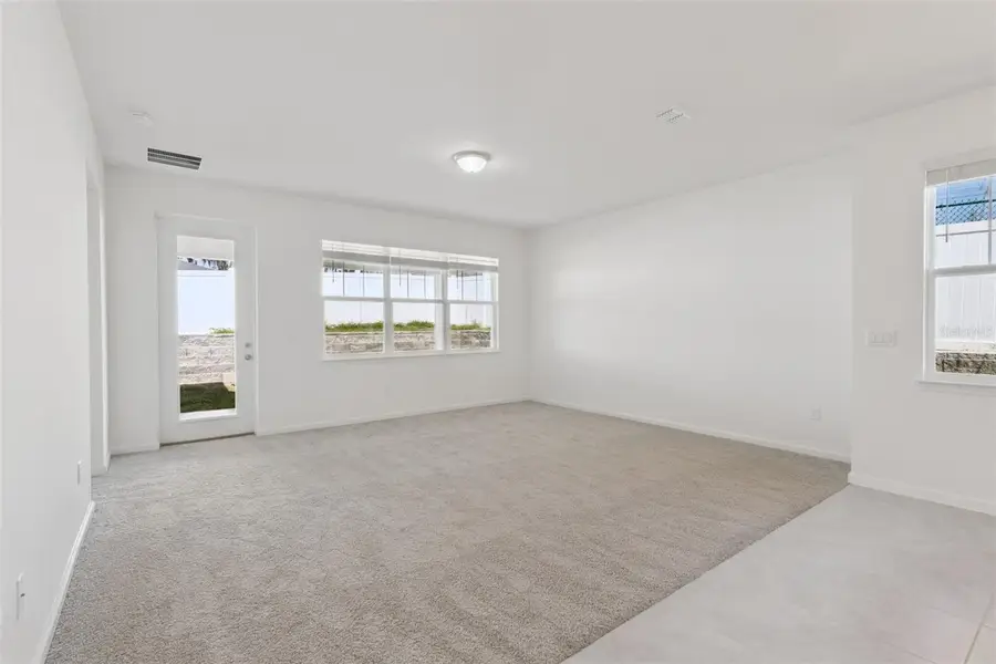 3704 Watercliff Circle, Grand Island, FL 32735 - #3