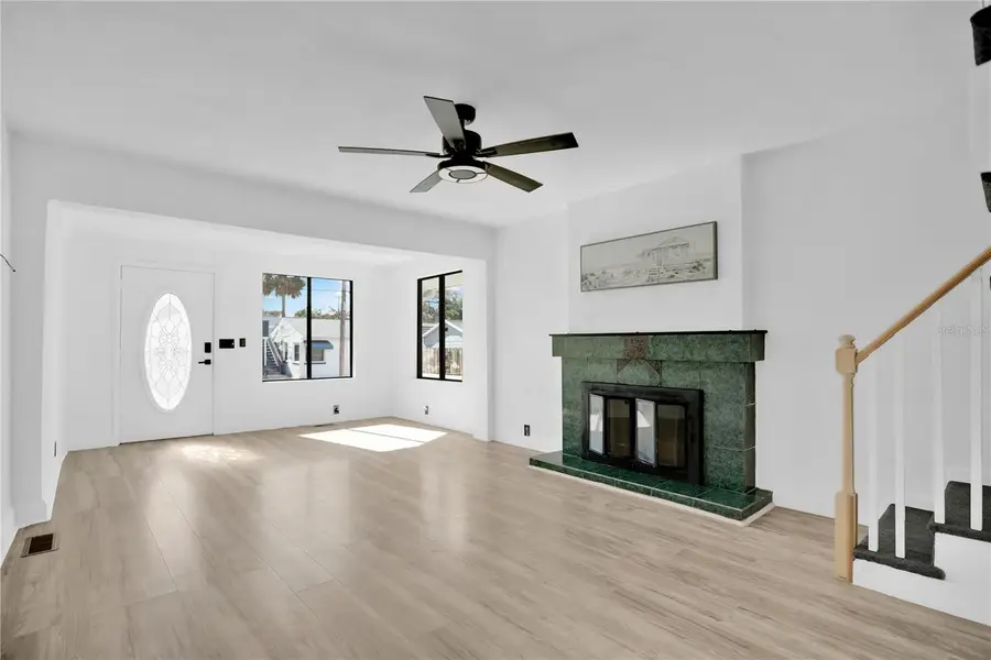 207 S Oleander Avenue, Daytona Beach, FL 32118 - #3