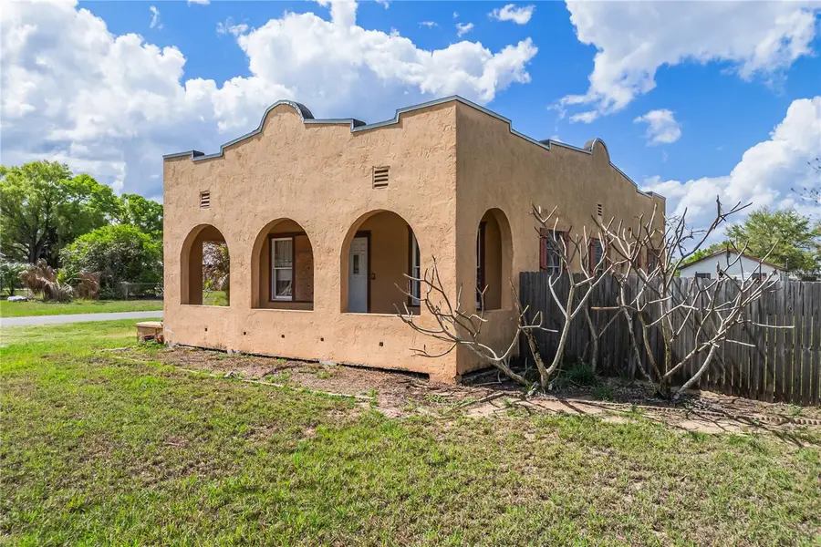 311 W Pearce Avenue, Eagle Lake, FL 33839 - #2