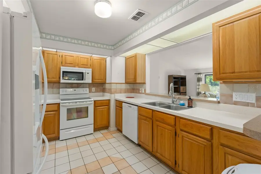 9717 Lake Douglas Place, Orlando, FL 32817 - #2