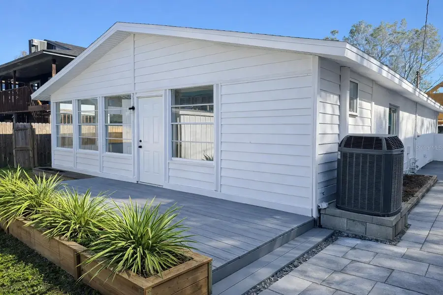 1827 Montana Avenue Ne, Saint Petersburg, FL 33703 - #3