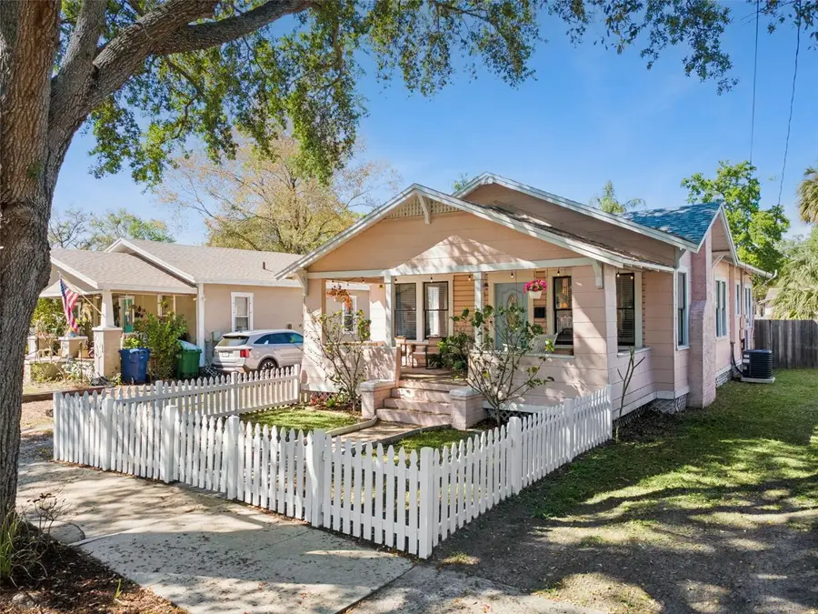 812 E Paris Street, Tampa, FL 33604 - #3