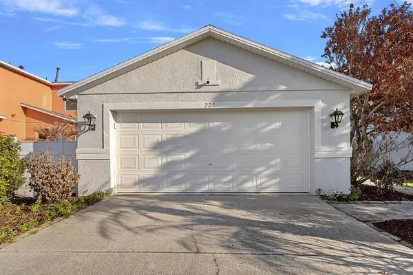 225 Rona Lane, DAVENPORT, FL 33897