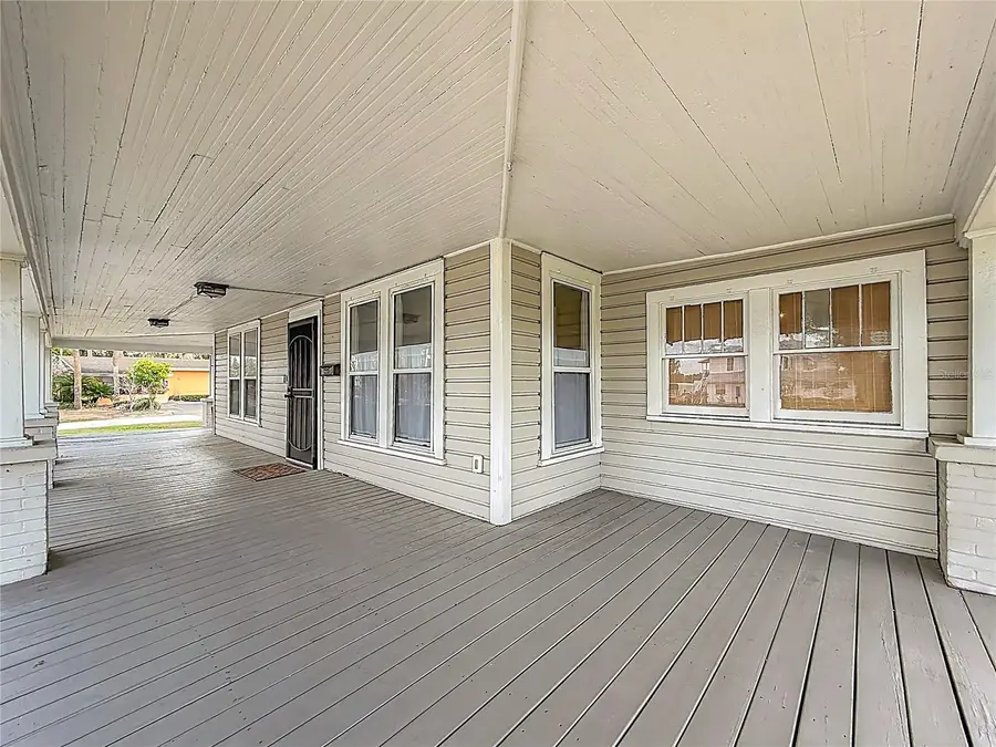 311 S Central Avenue, Umatilla, FL 32784 - #3