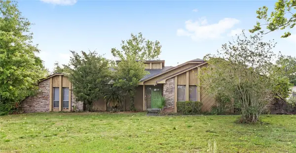 1229 E Crown Point Road, OCOEE, FL 34761