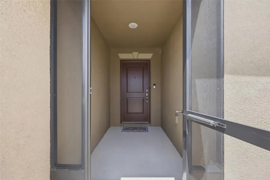 1607 Swan Lake Circle, Dundee, FL 33838 - #2