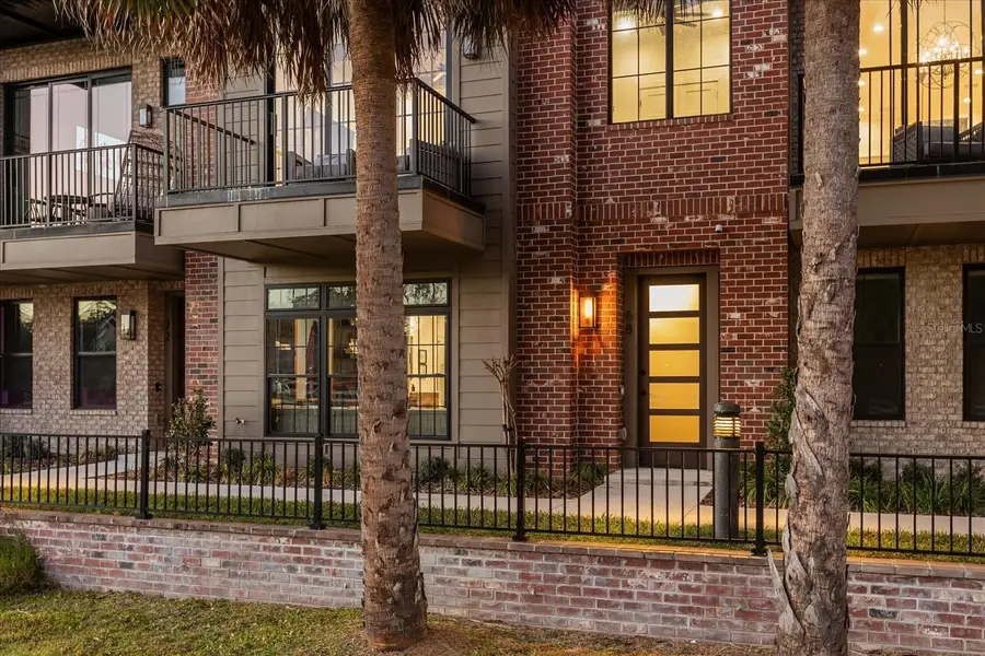 68 N Park Avenue, Winter Garden, FL 34787 - #2