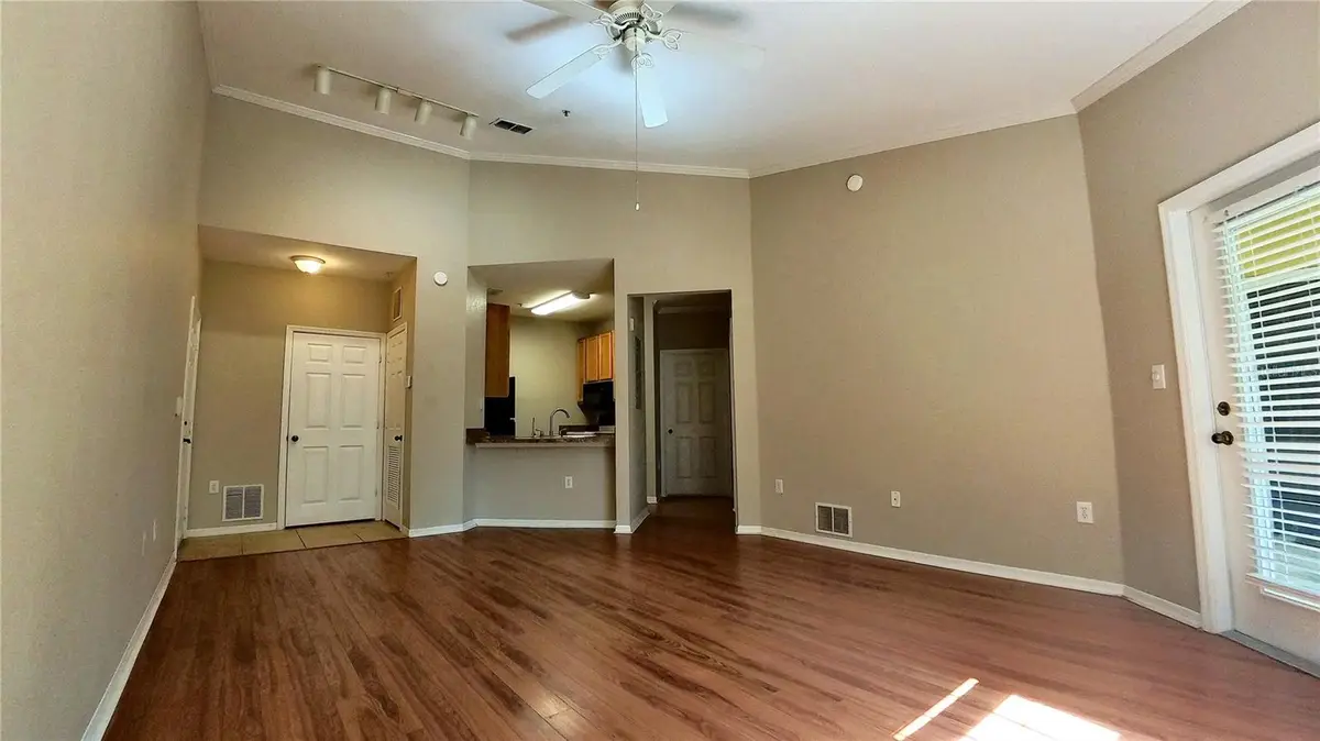 10017 Courtney Palms Boulevard #304, Tampa, FL 33619 - #1