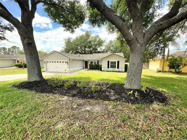 15121 Margaux Drive, CLERMONT, FL 34714