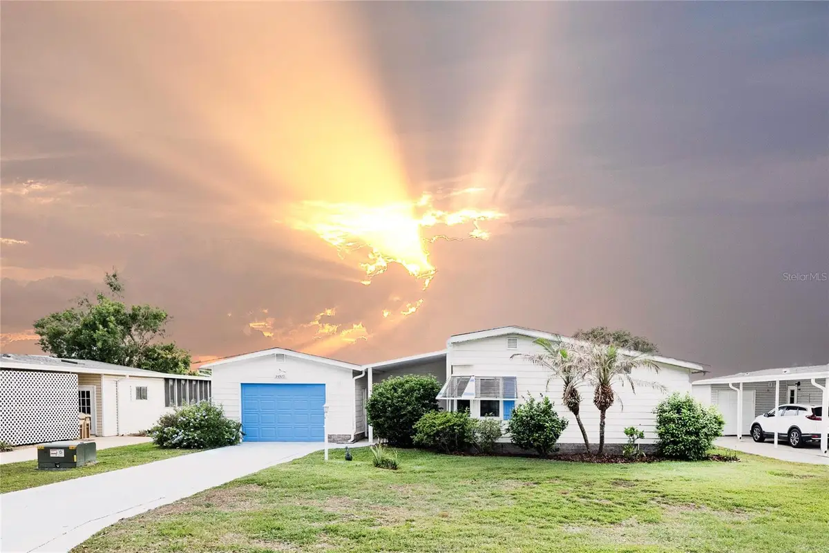 24927 Pine Hill, Leesburg, FL 34748 - #1