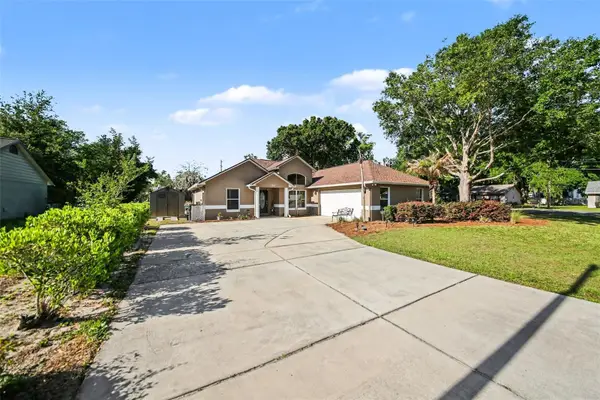 100 Mather Smith Drive, OAKLAND, FL 34760