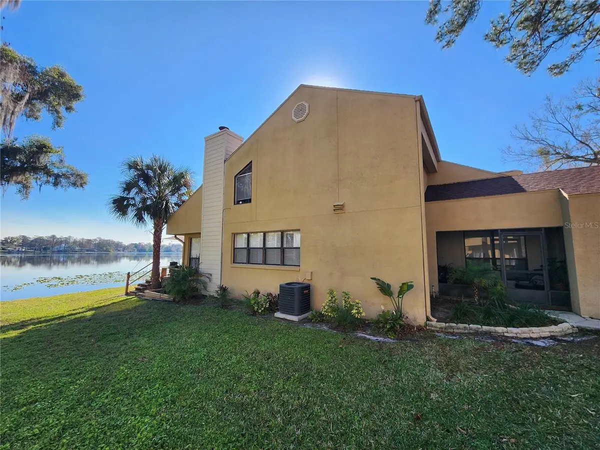 3402 Ellenwood Lane, Tampa, FL 33618 - #1