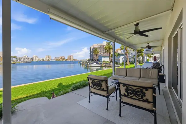 400 Larboard Way #105, CLEARWATER BEACH, FL 33767