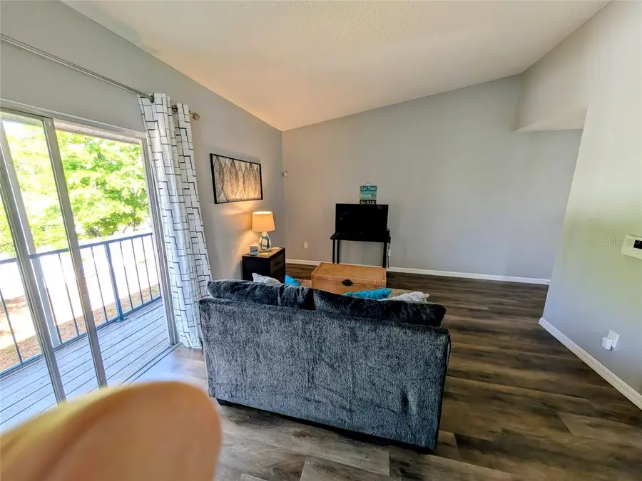 10 N Fairfax Avenue, Winter Springs, FL 32708 - #3