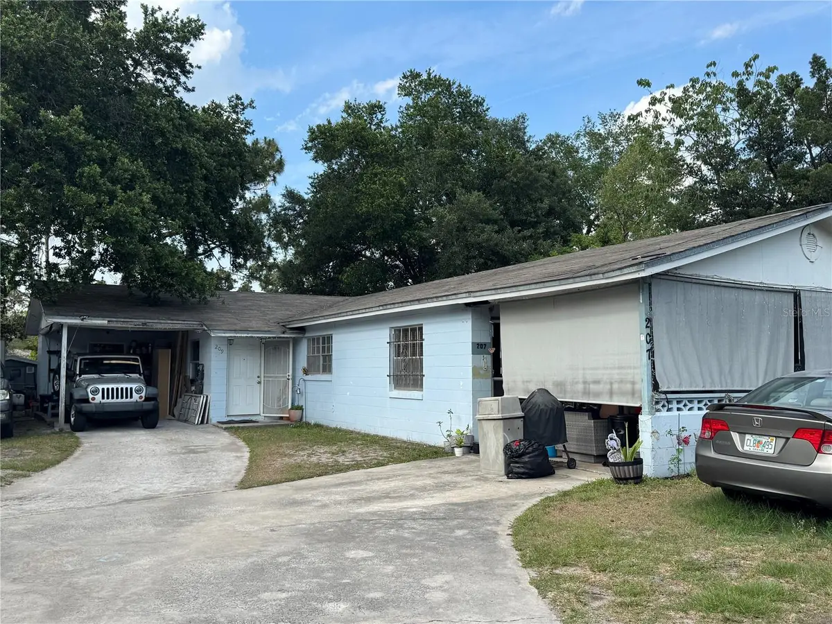 207 E Buchanon Avenue, Orlando, FL 32809 - #1