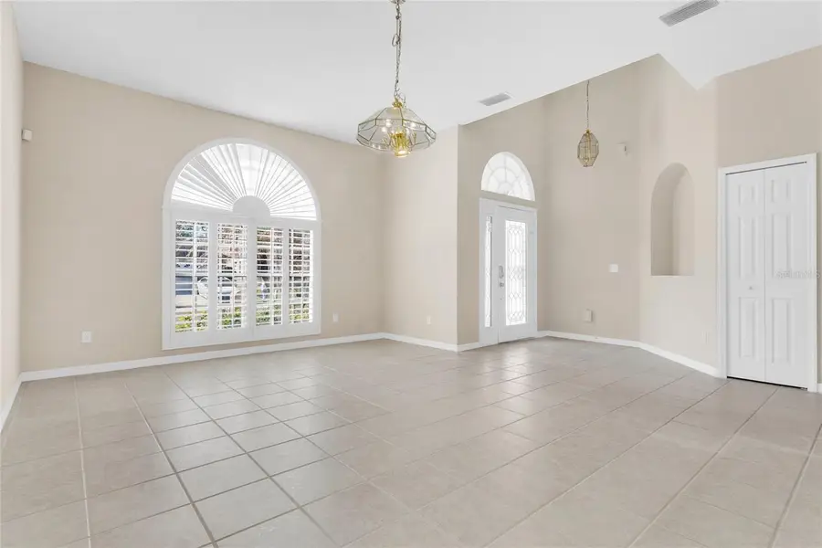 3318 Foxcroft Circle, Oviedo, FL 32765 - #3