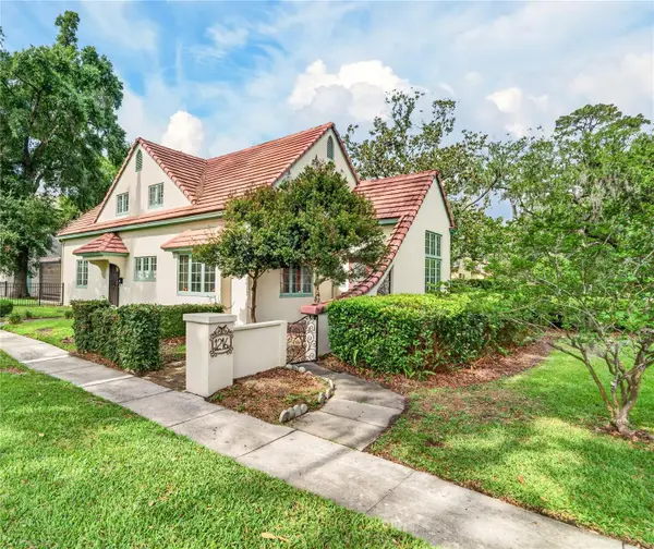 1216 Golden Lane, ORLANDO, FL 32804