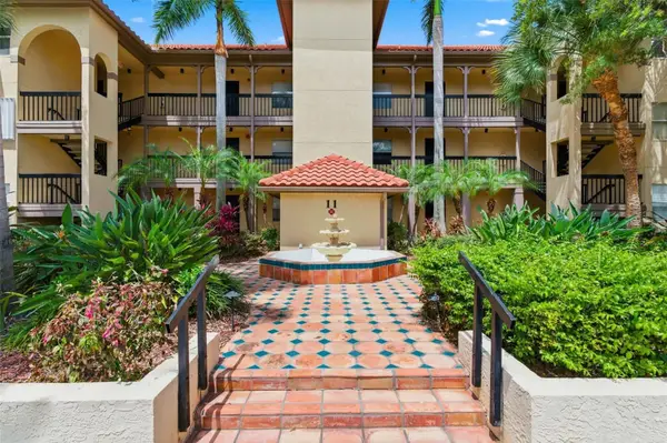2400 Feather Sound Drive #1136, CLEARWATER, FL 33762