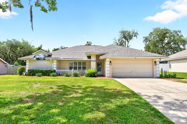 10126 Silver Bluff Drive, LEESBURG, FL 34788