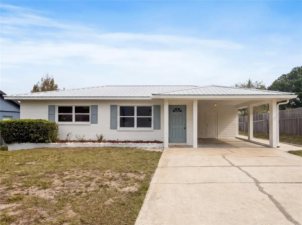 1215 Carlton Avenue, Lake Wales, FL 33853 - #1
