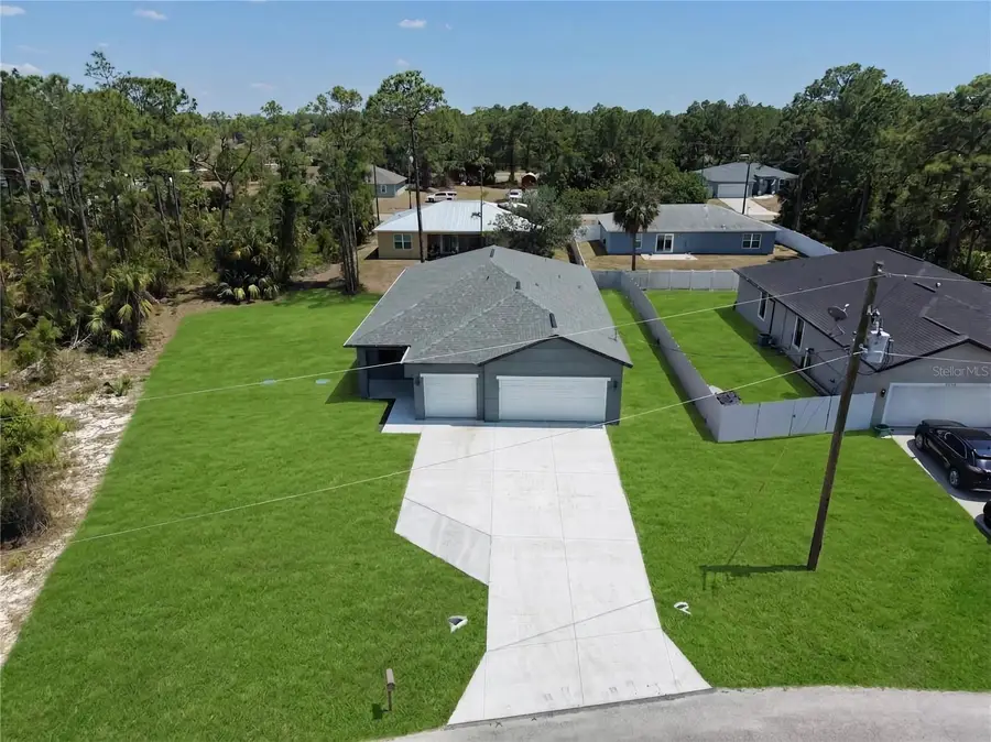 8010 Sandalwood Circle, Labelle, FL 33935 - #2