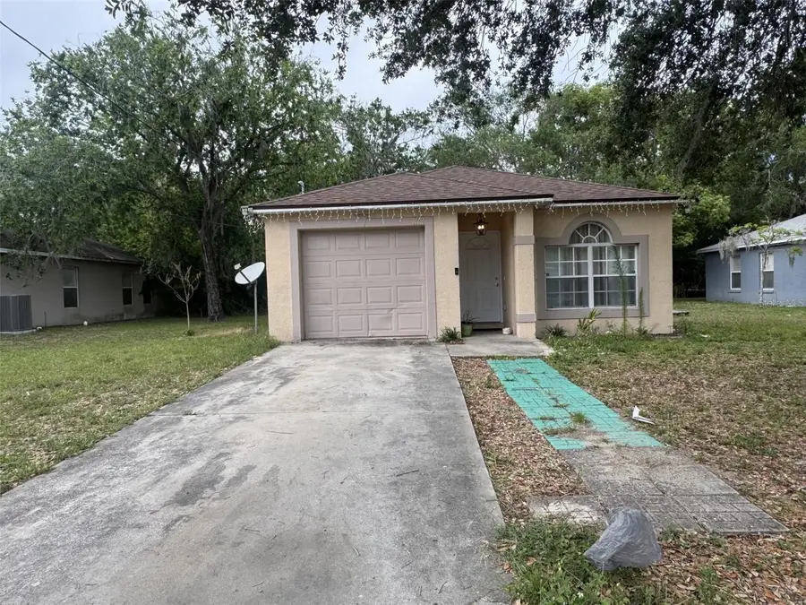 1112 W 7th Street, Sanford, FL 32771 - #2