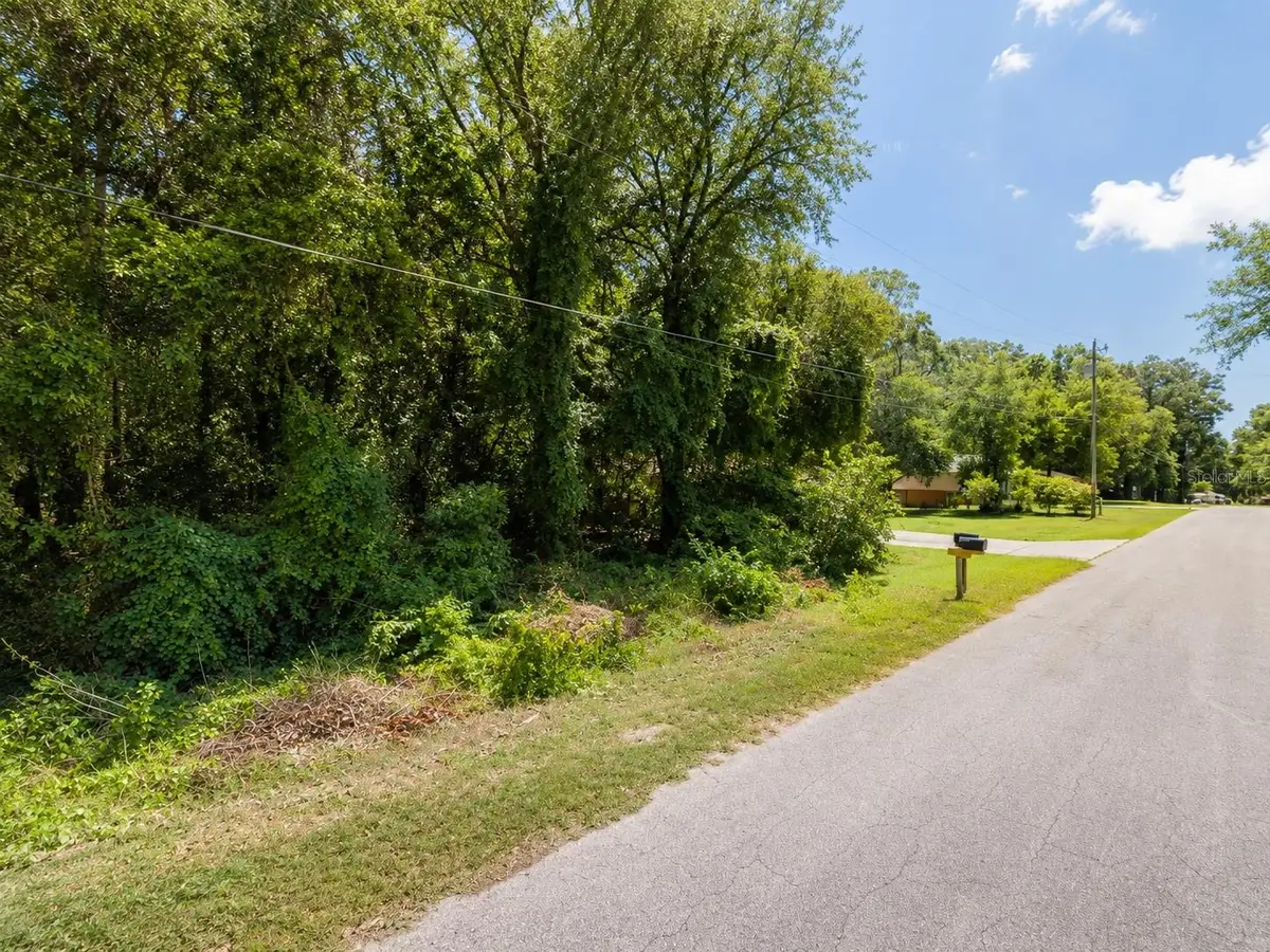 6824 E Falcon Rest Ln, Inverness, FL 34452 - #1