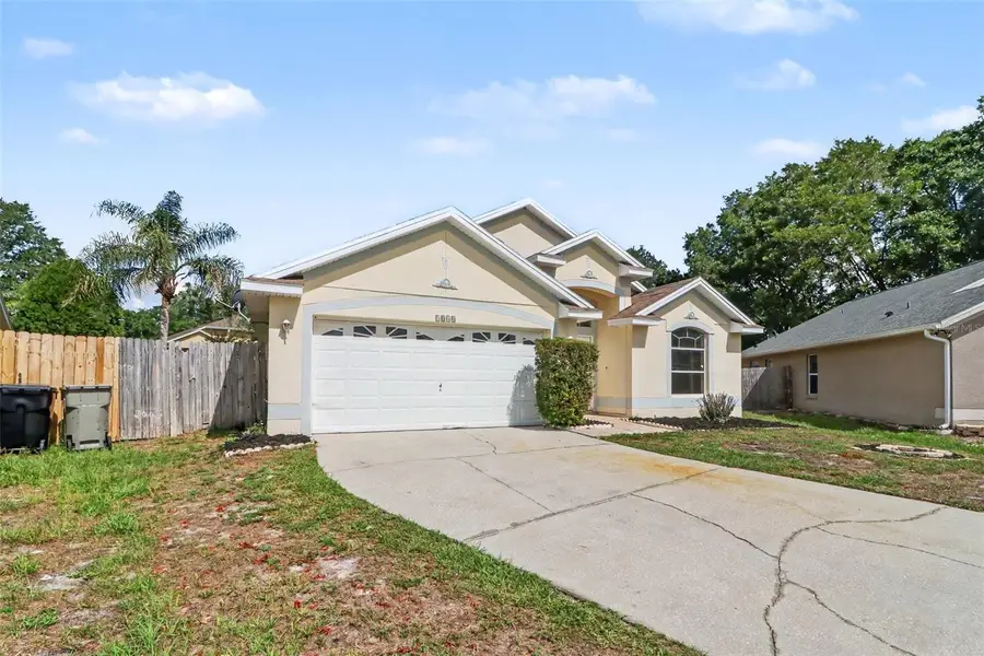 1040 Pineview Court, Apopka, FL 32712 - #2