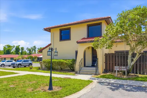 535 Hunter Circle #535, KISSIMMEE, FL 34758