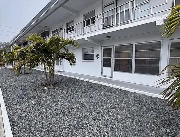 1221 Drew Street #A5, CLEARWATER, FL 33755