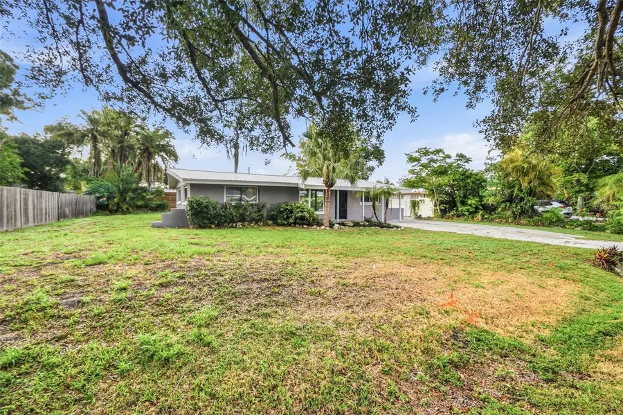 5917 Olive Avenue, Sarasota, FL 34231 - #3