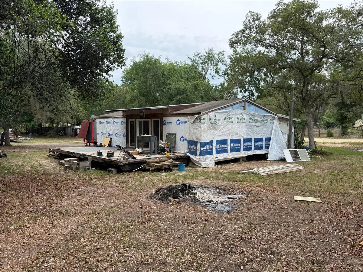 16100 SE 253rd Court, Umatilla, FL 32784 - #1