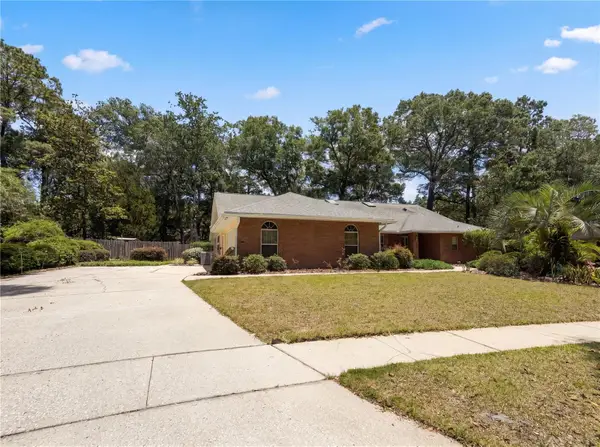 1543 Chaucer Court, DELAND, FL 32724