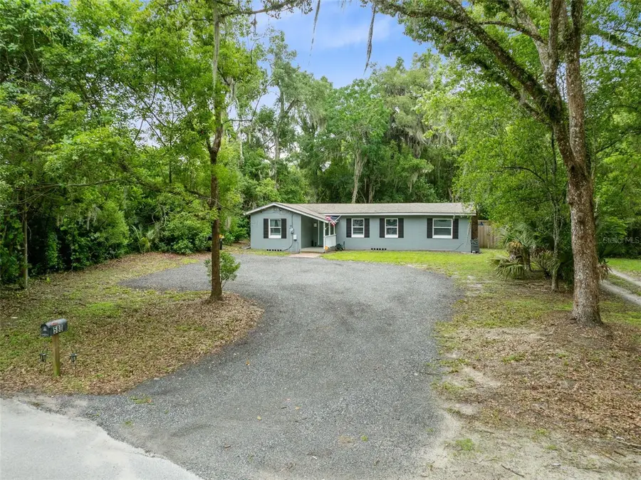 580 Lakeview Avenue, Orange City, FL 32763 - #2