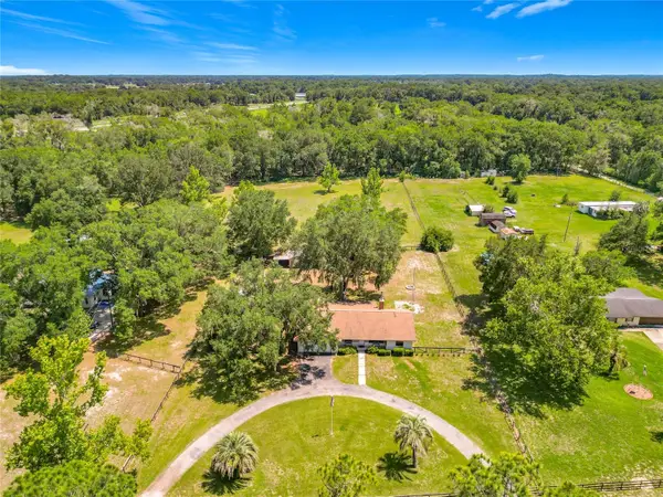 900 NE 165th Street, CITRA, FL 32113