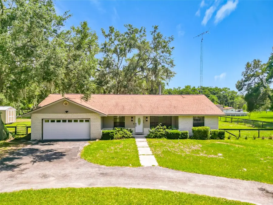 900 NE 165th Street, Citra, FL 32113 - #2