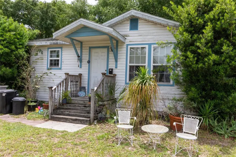 148 W Magnolia Street, Apopka, FL 32703 - #2