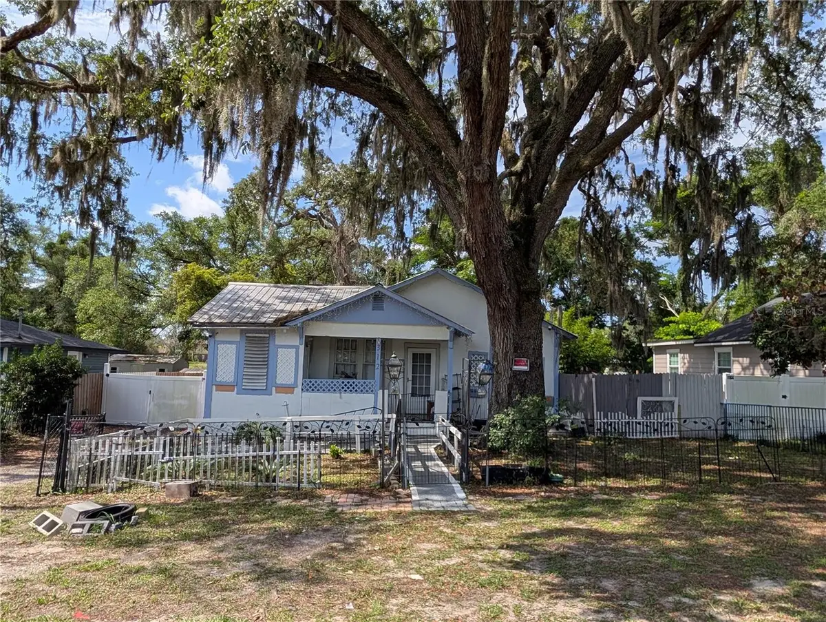 312 E 7th Street, Apopka, FL 32703 - #1