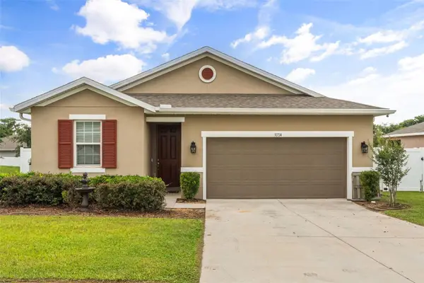 31724 Broadwater Avenue, LEESBURG, FL 34748