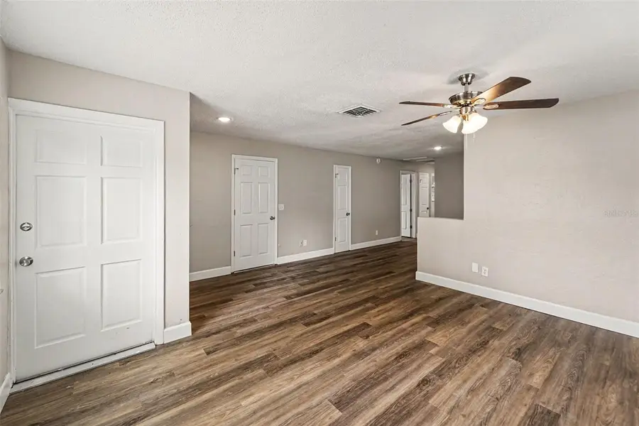 4041 53rd Avenue N, Saint Petersburg, FL 33714 - #2