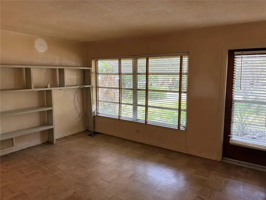 213 Colomba Road, Debary, FL 32713 - #3